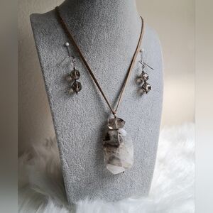 Pendant And Pierced Earring Set Smoky Brown And White Colored Glass Beads